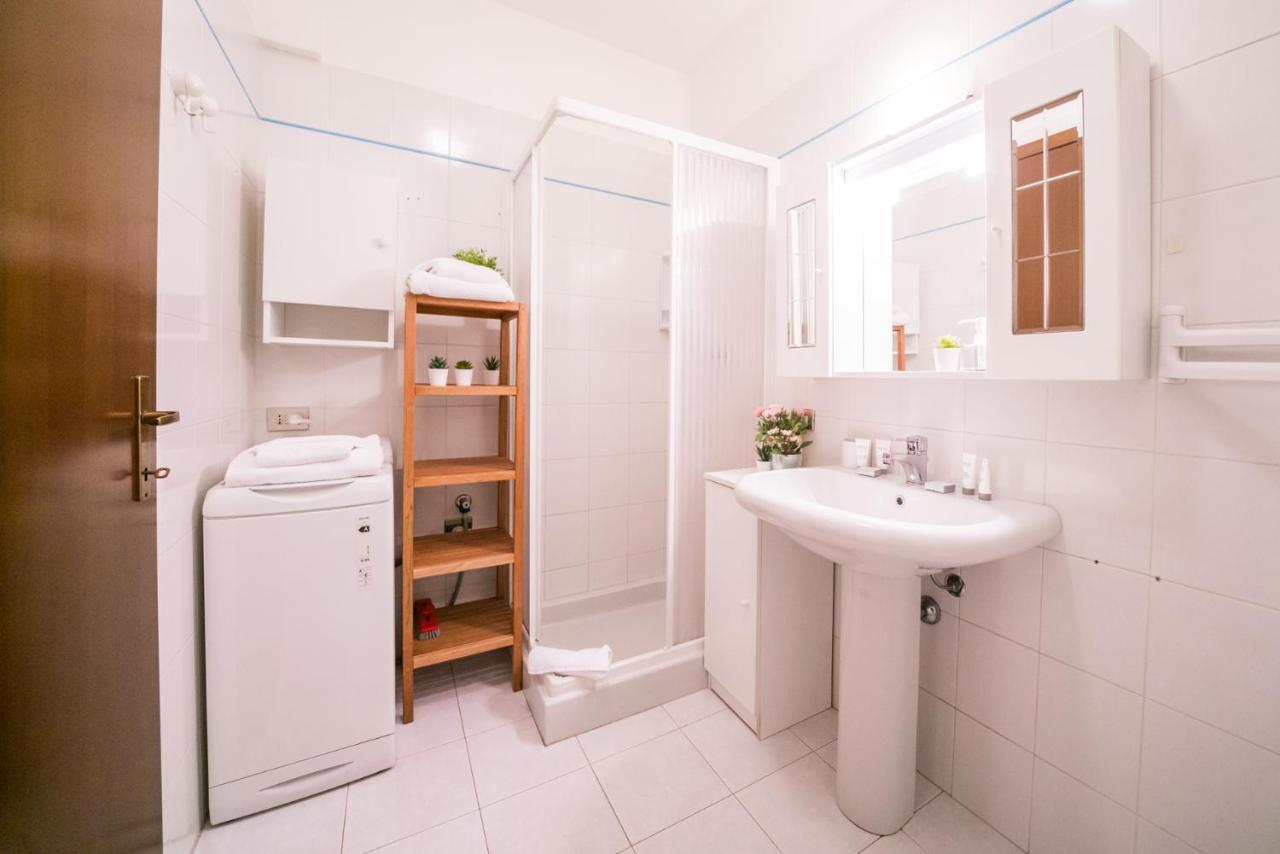 Gardappartamenti Giardino Pool Сирмионе Екстериор снимка