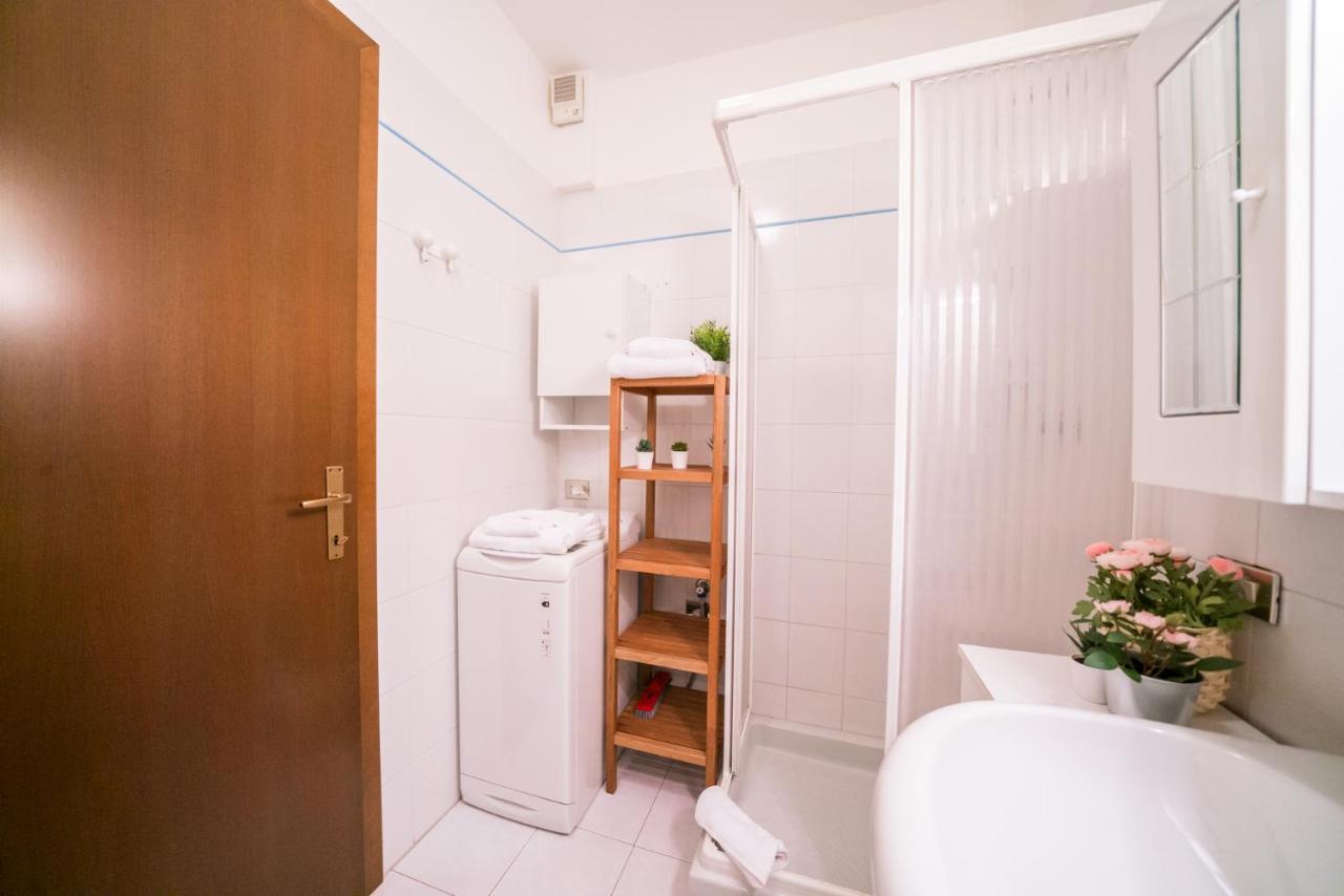 Gardappartamenti Giardino Pool Сирмионе Екстериор снимка